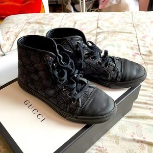 Auth Gucci canvas sneakers 36